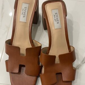 Leather sandals